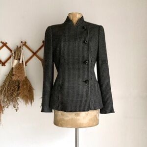 90's ARMANI COLLEZIONI CHECKERED GREY
WOOL JACKET size 6 T27